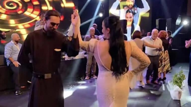 Ιερέας χόρεψε σούστα με νύφη σε γαμήλιο γλέντι στην Κρήτη