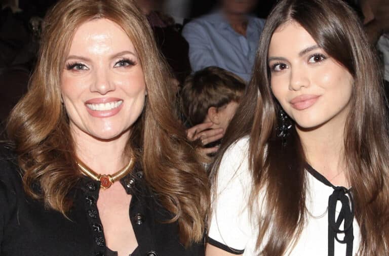 Πολύ κομψή η Κιμ Κίλιαν: Ντυμένη με μια μακριά φαρδιά φούστα δίπλα στη κόρη της μετά τη σοβαρή περιπέτεια με τον καρκίνο