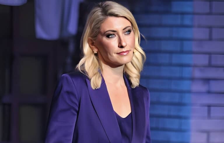 Hθοποιός η Σια Κοσιώνη! – Περήφανη η πεθερά της Ντόρα Μπακογιάννη που την παρακολούθησε