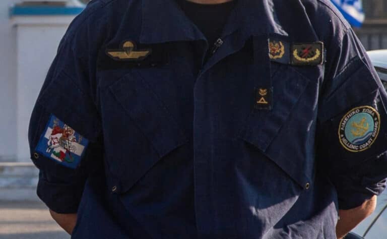 Σοκάρει η σύζυγος του λιμενικού: «Ήξερα ότι πηγαίνει με άνδρες, όχι με αγόρια»