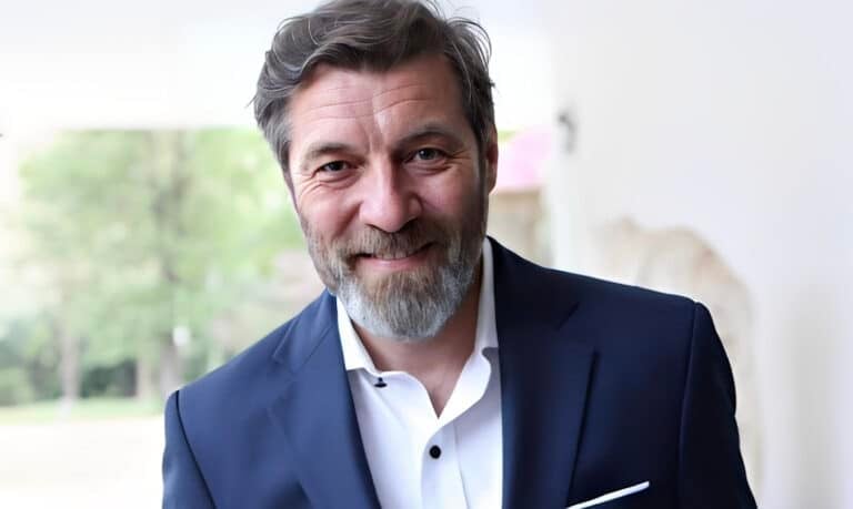 Γιάννης Στάνκογλου: «Ξυπνώ 7 το πρωί για να μαγειρέψω στα παιδιά μου –  Κοντεύω πενταετία ελεύθερος»