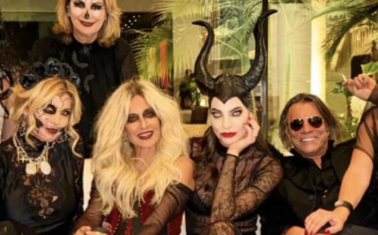 Χαμός με το πάρτι πασίγνωστων – Μόνο ο Ψινάκης αναγνωρίζεται