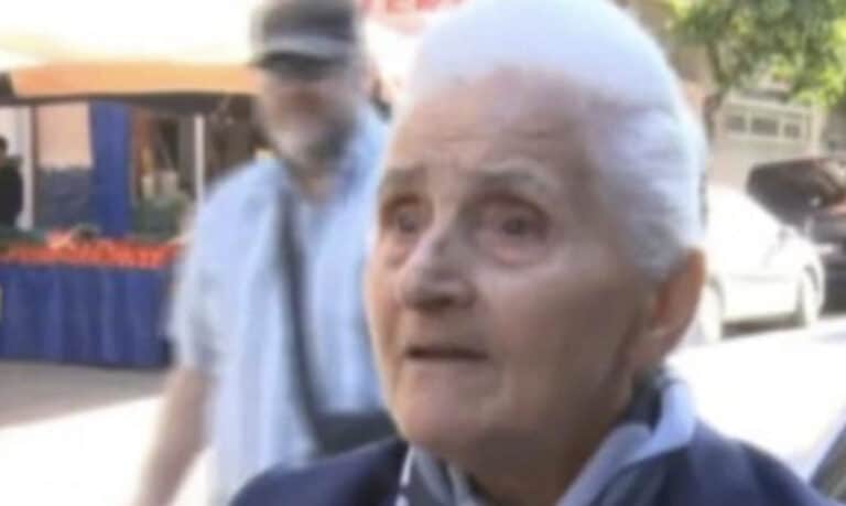 Σύμβολο η γιαγιά που βγήκε στον Λαζόπουλο και τα είπε σταράτα: Κόλλησε τους πολιτικούς στον τοίχο – «Με 360 ευρώ περνάει αυτός;»