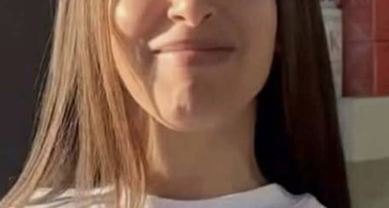 Ο Χριστός και η μάνα του – Κι όμως είναι η Μαρίνα Σάττι