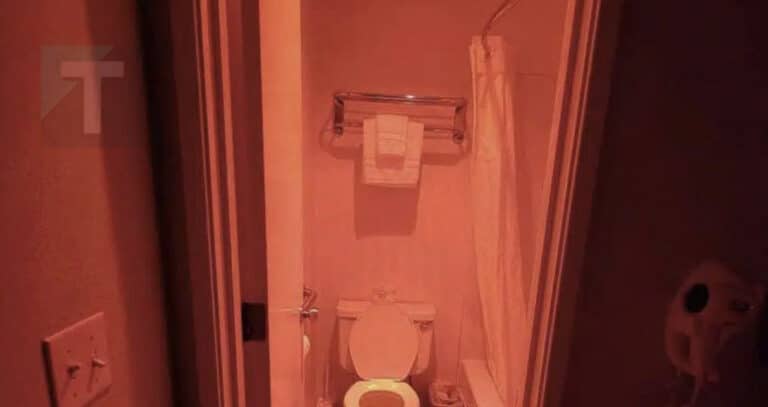 Το να αφήνετε το φως του μπάνιου αναμμένο όλη τη νύχτα σε ένα ξενοδοχείο μπορεί πραγματικά να σας γλιτώσει από μπελάδες