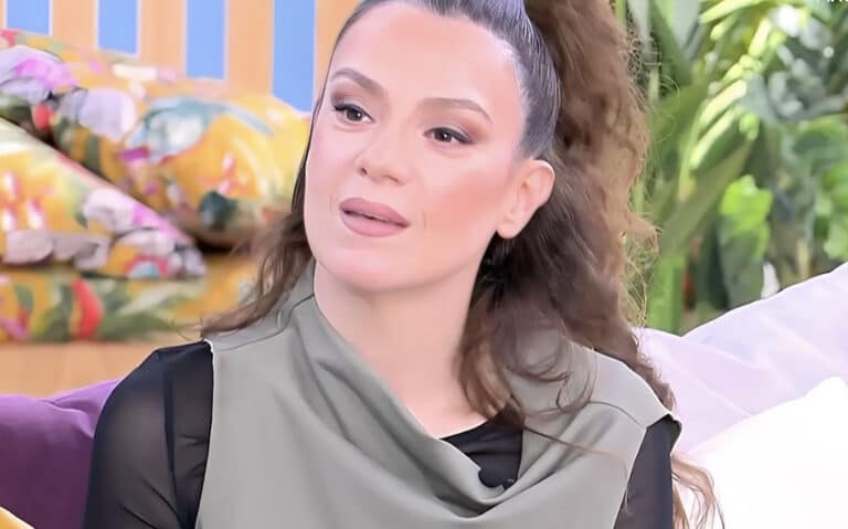 Πέγκυ Τρικαλιώτη: «Ήταν πολύ ταμπού ότι γέννησα σε ηλικία 40 ετών – Τώρα είμαι 53 ετών»
