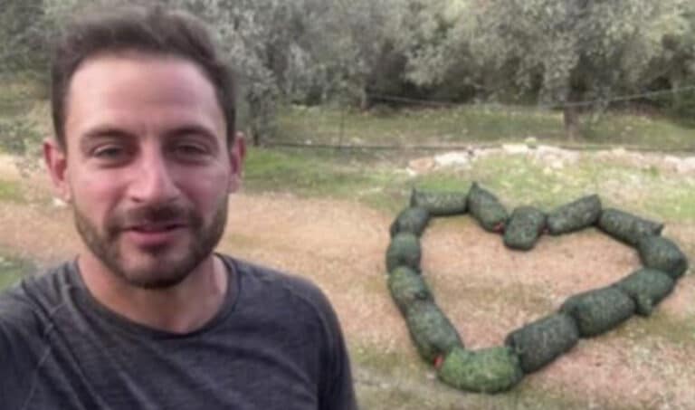 Σοκ με τον ξαφνικό θάνατο 33χρονου Μανόλη – Ήταν πατέρας τριών μικρών παιδιών