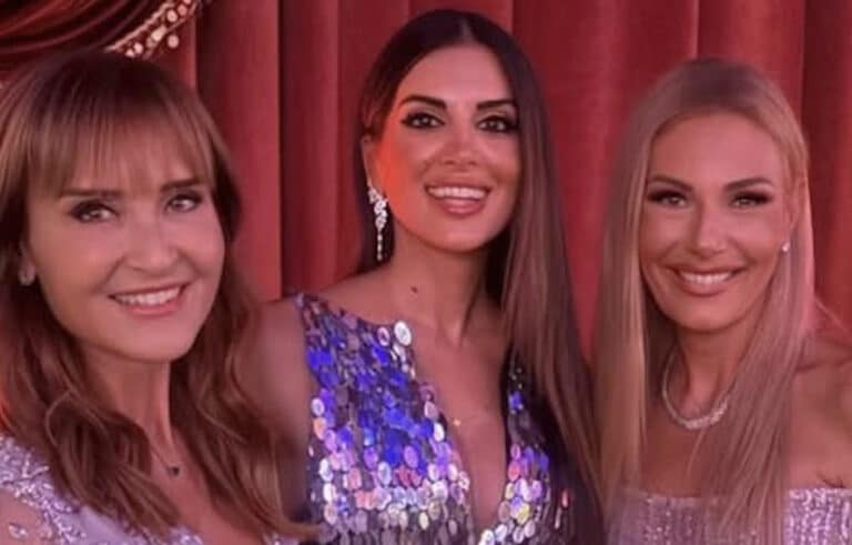 Ζαχαρέα, Τσιμτσιλή και Μεσσαροπούλου εμφανίστηκαν και οι τρεις ντυμένες σαν Πριγκίπισσες της Ανατολής 