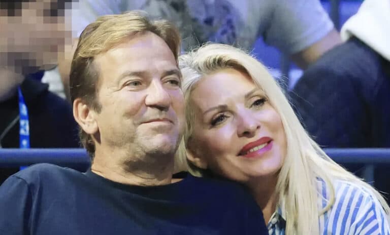 Ελένη Μενεγάκη – Μάκης Παντζόπουλος: Η σπάνια κοινή εμφάνιση και οι τρυφερές στιγμές στο γήπεδο