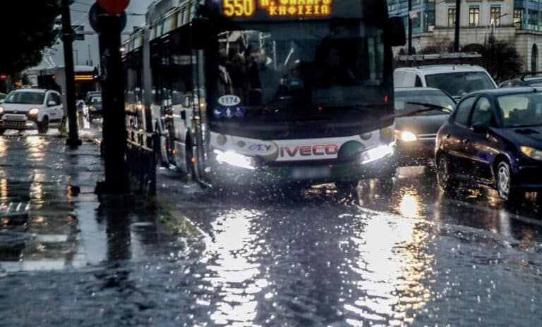 Κακοκαιρία Adel: Γιατί η Αττική πλημμύρισε με 40 χιλιοστά βροχής – Η εξήγηση του μετεωρολόγου Θοδωρή Κολυδά