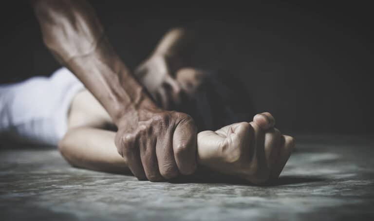 Συνελήφθη 55χρονος που έκανε παιδί με την κόρη του στη Ρόδο – Αποδείχτηκε μέσω DNA