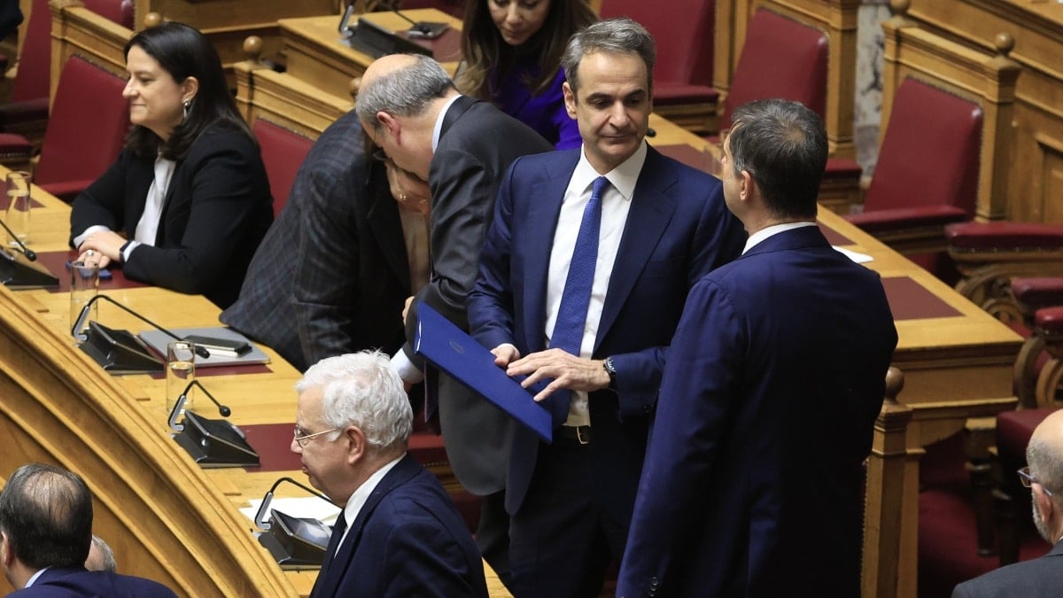 tempi-mitsotakis