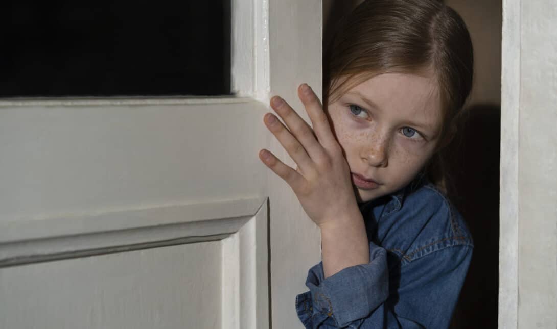 view young child suffering from abuse 1090x645 1