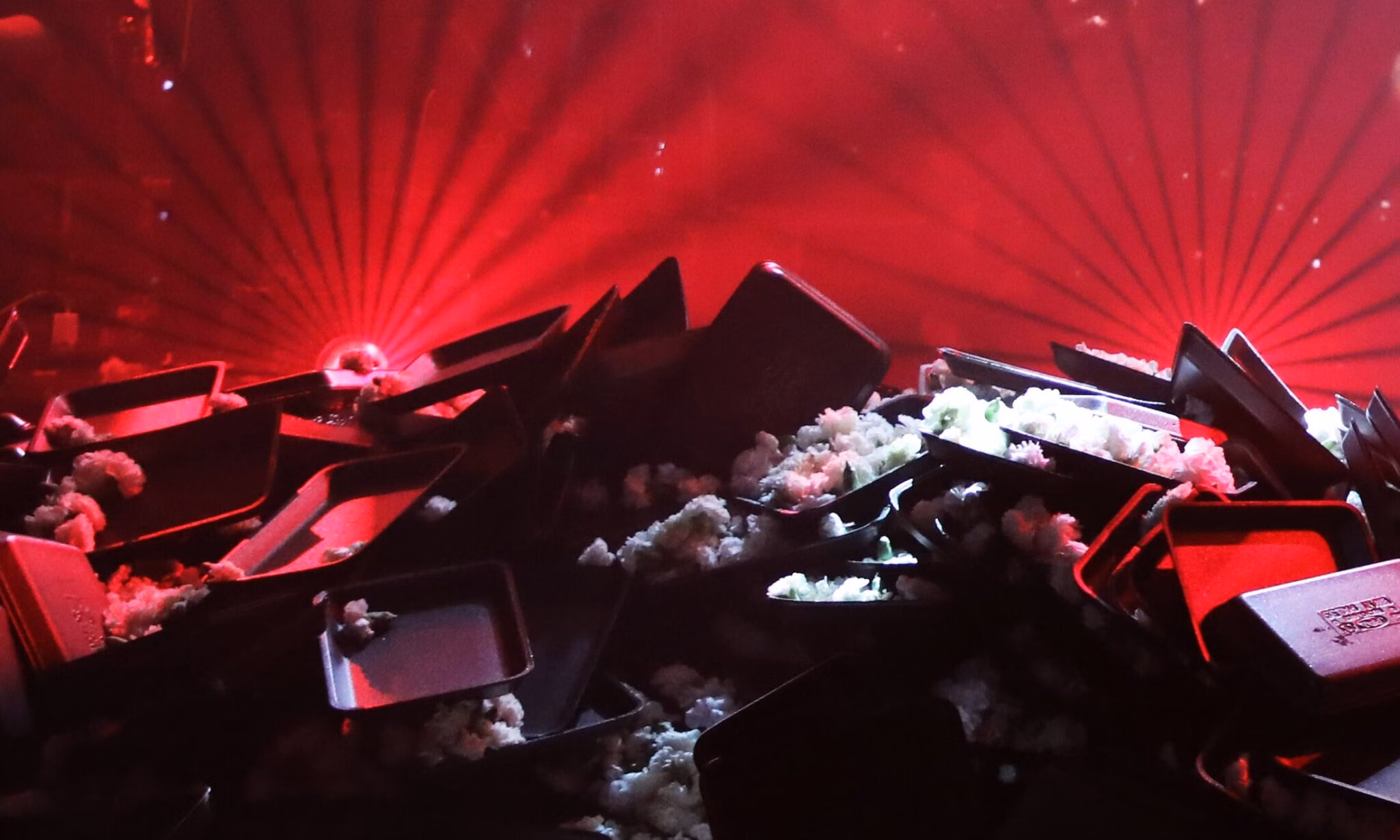 Ποιος είναι ο τραγουδιστής που τον κατηγορούν για σeξουαλική κακοποίηση – Το προφίλ του 1 0h6a0810 2048x1229 1