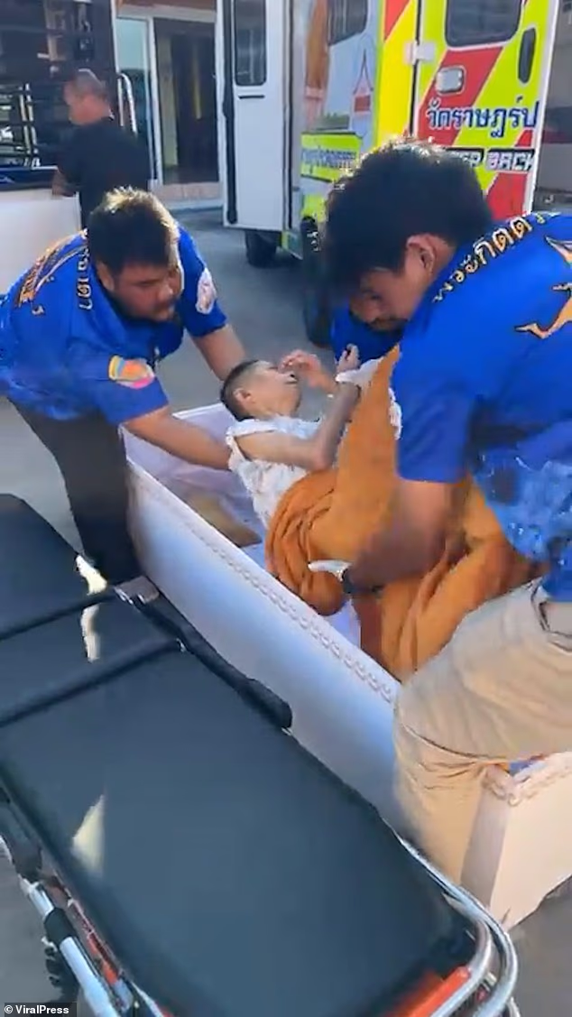 Σοκ: 65χρονη ξυπνάει μέσα στο φέρετρο λίγα λεπτά πριν την κηδεία της 4 104134665 15320301 image a 16 1763972329885