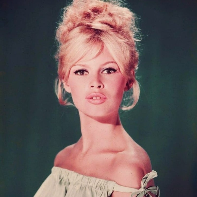 210501184506 mprizit mparnto i gallida ithopoios poy kathorise ti moda ton 60s