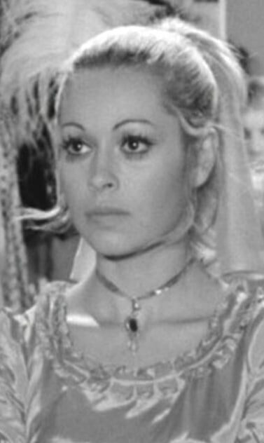 Πέθανε σε ηλικία μόλις 50 ετών η όμορφη ηθοποιός που είχε παίξει σε 14 ελληνικές ταινίες 1 528378419 122171585108447802 3424952447546565525 n