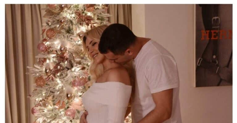 Κατερίνα Καινούργιου: Φωτογραφίζεται με φουσκωμένη κοιλιά στην αγκαλιά του Παναγιώτη Κουτσουμπή – «Οι ευχές πραγματοποιούνται»