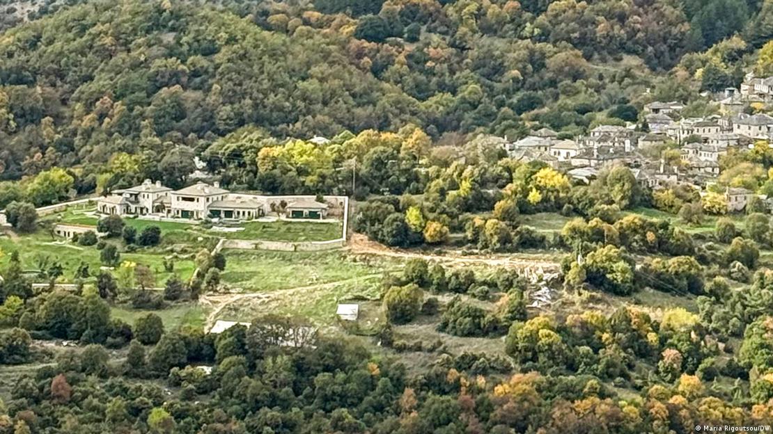 Σοκάρει ο κύριο Γιώργος: «Με απείλησαν ότι θα με φάνε οι αρκούδες και μου έφτιαξαν κηδειόχαρτο κολλημένο στο κέντρο του χωριού» 3 75043916 906