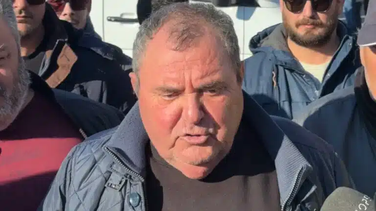 Για παράνομες επιδοτήσεις άνω των 122.000 ευρώ ελέγχεται ο αγροτοσυνδικαλιστής του μπλόκου στα Μάλγαρα Κώστας Ανεστίδης