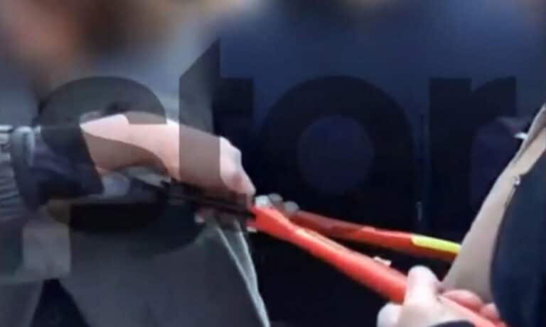 Χαλάνδρι: Καθηγητής τραυμάτισε μαθητή κατά τη διάρκεια κατάληψης – Του έπιασε τα δάχτυλα με κόφτη