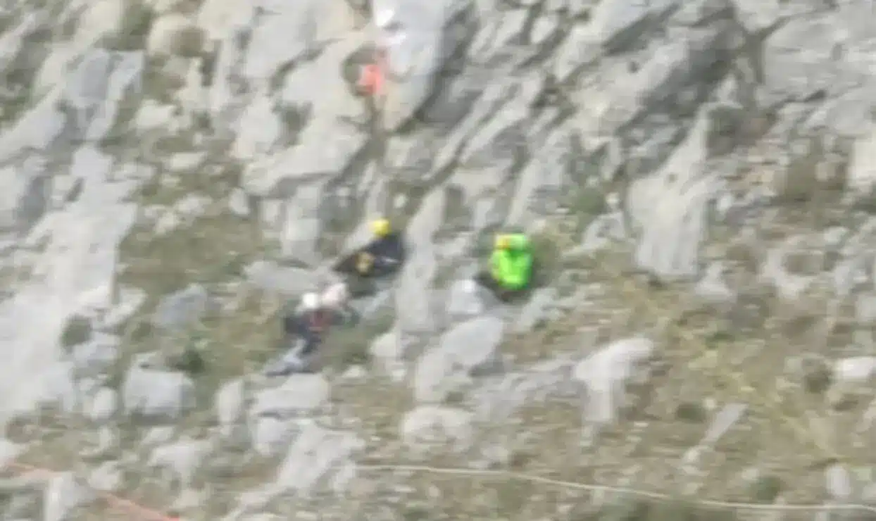 diasosi faraggi tou ampa