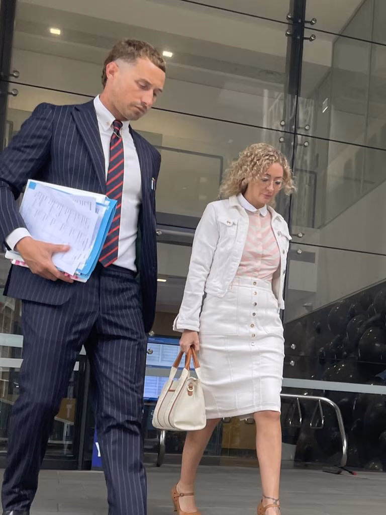 f2c2e8edb8d5af2cc6cd2e61e6fa2e9e