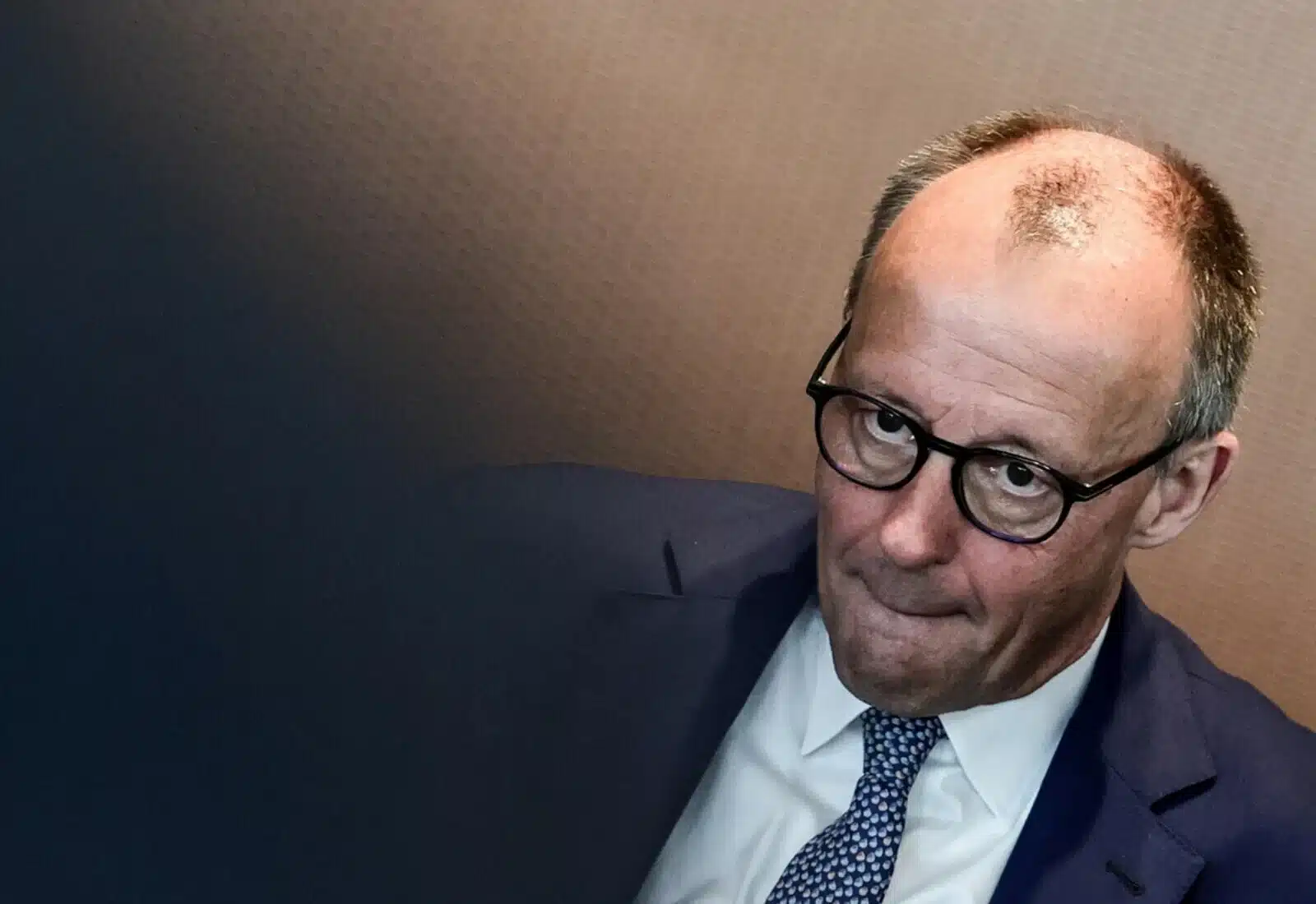 Μερτς: «Αν ο Πούτιν κατακτούσε την Ουκρανία, θα έβαζε στο στόχαστρο την ΕΕ» 1 frintrih merts blantimir poutin