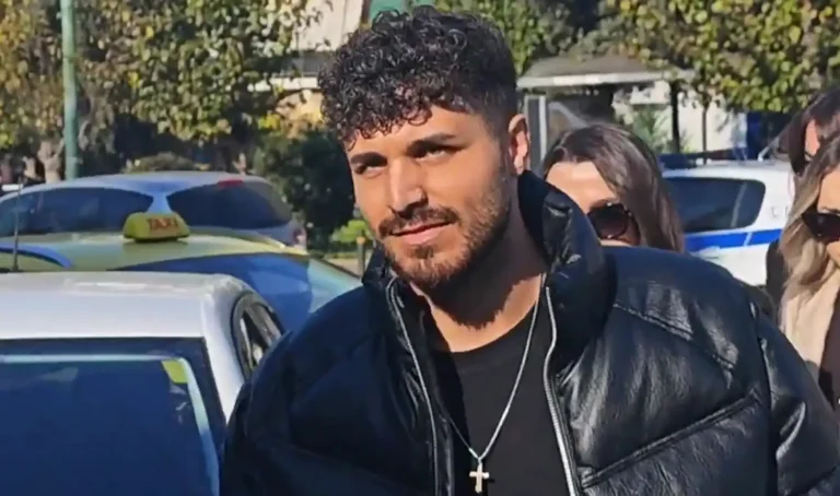 Yπόθεση Μαζωνάκη: Τι περιλαμβάνει η μήνυση του 21χρονου τραγουδιστή – Οι καταγγελίες και το νομικό πλαίσιο