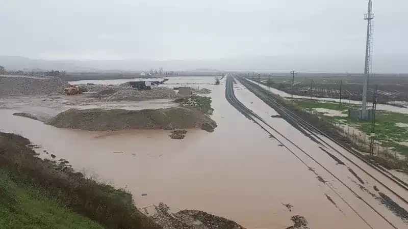 sididrodromos domako nera ape.jpg