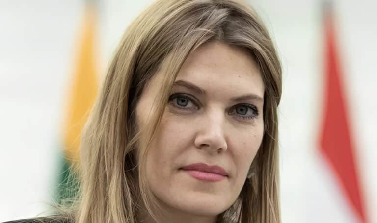 Η Εύα Καϊλή στηρίζει Μογκερίνι: «Οι Βρυξέλλες δεν είναι ασφαλές μέρος για τους πολιτικούς»