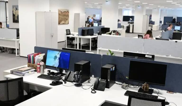 Νόμιμη η απουσία των δημοσίων υπαλλήλων που δεν θα μπορούν να προσέλθουν την Παρασκευή λόγω της κακοκαιρίας