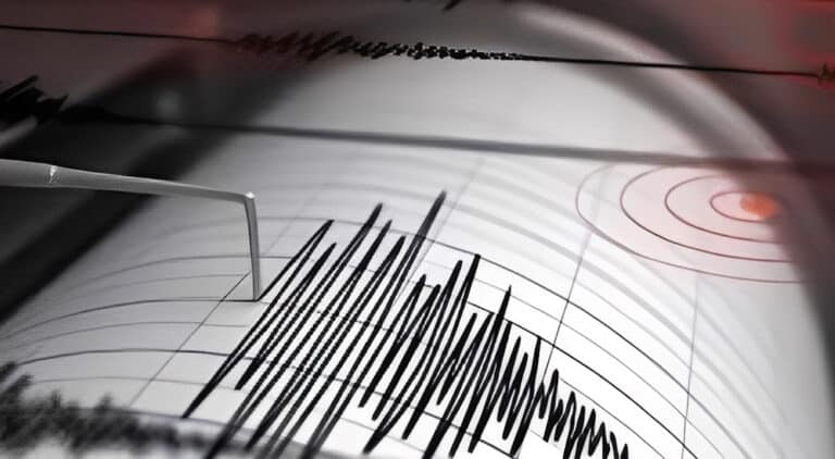 Σεισμός 7,2 Ρίχτερ στην Ιαπωνία – Προειδοποίηση για τσουνάμι