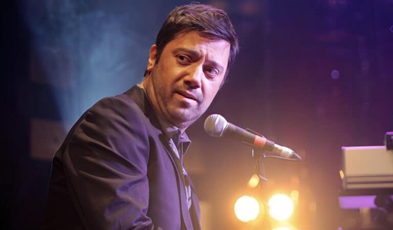 Ο Γιώργος Θεοφάνους απαντά για τα 26.300 ευρώ για τη φωταγώγηση του χριστουγεννιάτικου δέντρου στο Ναύπλιο