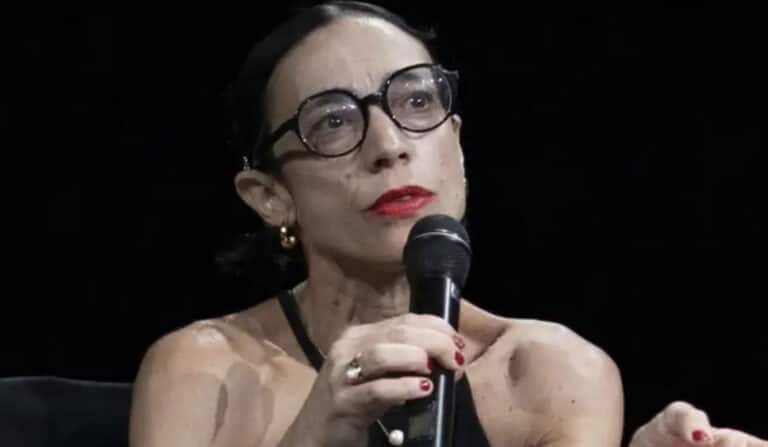 Έσπασε τη σιωπή της μετά από καιρό η Έλενα Τοπαλίδου – «Με συνέκριναν με τον σύντροφό μου και ότι…»