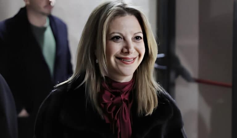 Δημοσκόπηση: Συμφωνείτε με την ίδρυση κόμματος από την Μαρία Καρυστιανού;