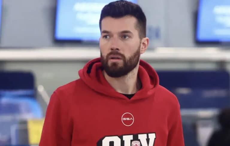 Άλεκ Πίτερς: Φωτιά στο εστιατόριο του παίκτη του Ολυμπιακού στο Μικρολίμανο