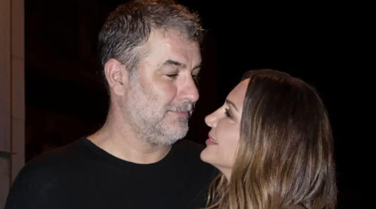 Βασίλης Μπισμπίκης σε Δέσποινα Βανδή: «Χρόνια πολλά αστέρι μου»