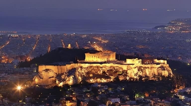 Έτοιμα για μαζική επιστροφή στην αγορά χιλιάδες ακίνητα που αγόρασαν Κινέζοι, Ισραηλινοί και Τούρκοι με Golden Visa