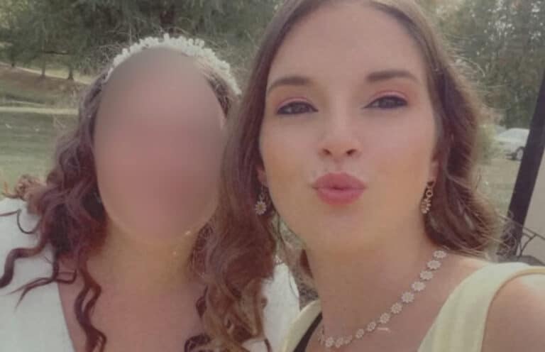 Φρίκη που προκαλεί αηδία – Γυναικα έκανε σeξ με σκύ:λο