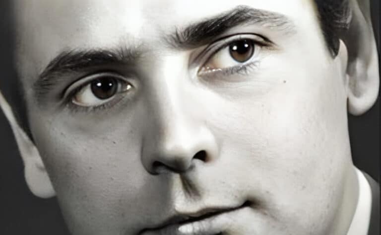 Πέθανε μόνος και ξεχασμένος σε ένα μικρό διαμέρισμα στην Αχαρνών