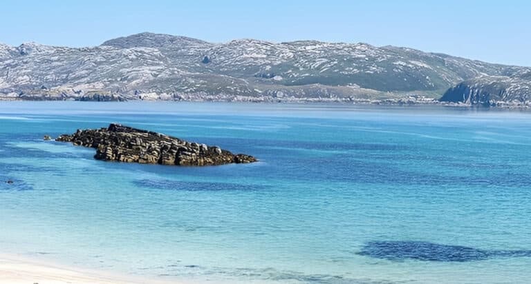 Μισθός 30.000 ευρώ για 6 μήνες – Ζητούνται άτομα για εργασία σε έρημο νησί