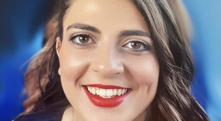 Το συγκινητικό αντίο των μαθητών της και τον συναδέλφων της 31χρονης εκπαιδευτικού και ορειβάτισσας που έχασε τη ζωή της στα Βαρδούσια