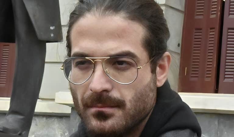 Αθώος ο Άρης Μουγκοπέτρος για την κατηγορία της ενδοοικογενειακής απειλής