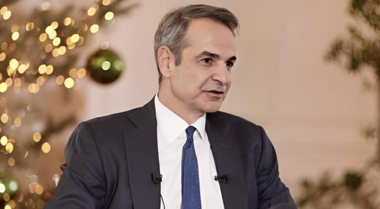 Μητσοτάκης: «Για να μπει κάποιος στην πολιτική πρέπει να έχει ένσημα, πρέπει να είχε αφεντικό, να είχε χτυπήσει κάρτα»