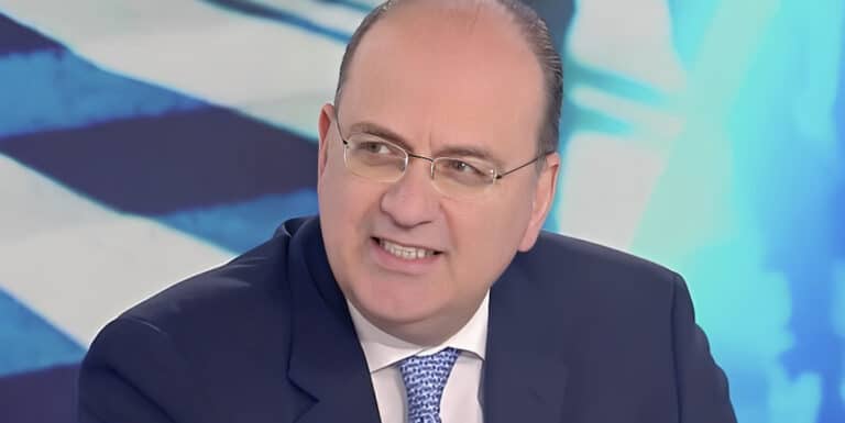 Λαζαρίδης για αγροτικά μπλόκα: «Τους δρόμους τους κλείνουν οι αγρότες, όχι η Αστυνομία»