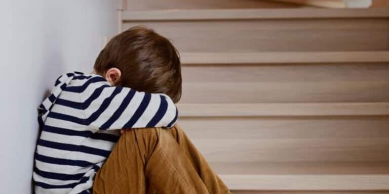 Θεσσαλονίκη: 55χρονη καταγγέλθηκε ότι βίαζε τον γιο της οικιακής βοηθού της