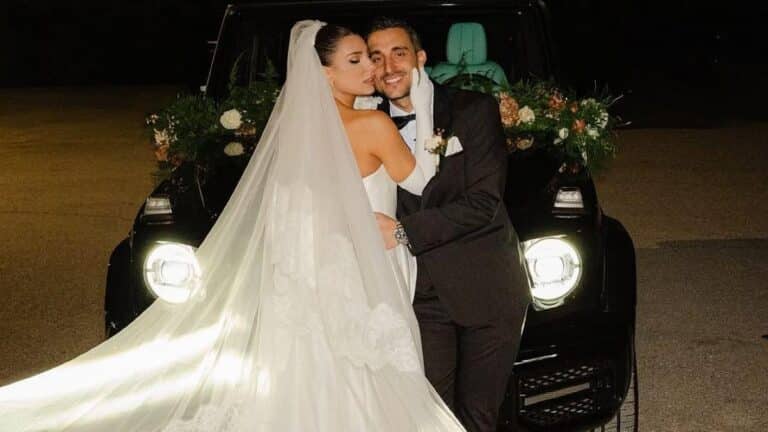 Σάκης Κατσούλης & Μαριαλένα Ρουμελιώτη: «Μαζί για πάντα» – Το παραμυθένιο άλμπουμ του γάμου τους