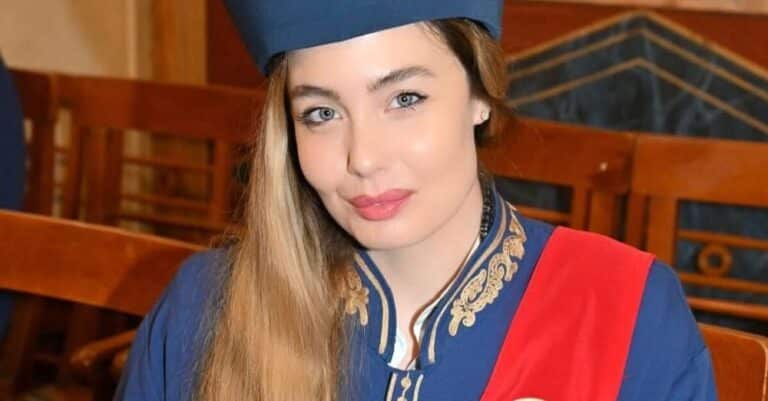 Αντωνία Καλλιμούκου: Πήρε το πτυχίο της – «Ευχαριστώ την Παναγιά μου που με αξίωσε να μπορώ να σπουδάσω»