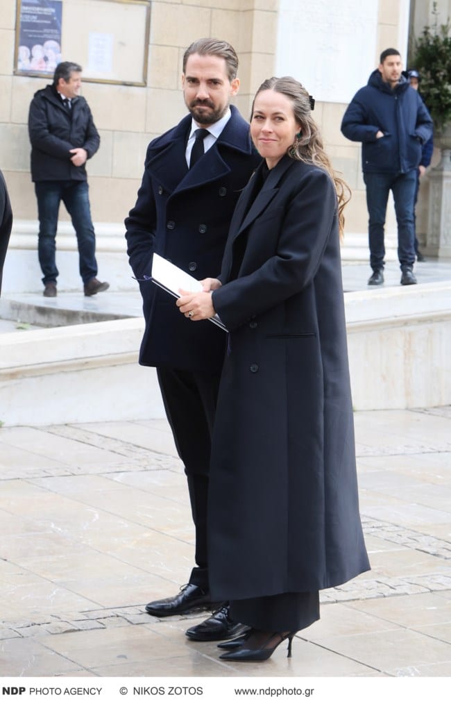 ad1b66a18f7149b386d79cbd48d11663